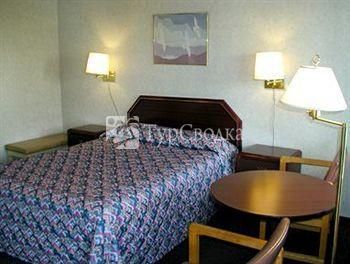 Discovery Inn Seaside (California) 2*