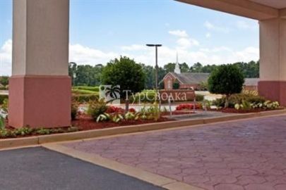 Holiday Inn Express Simpsonville 2*