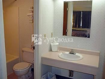 Econo Lodge South Portland 1*