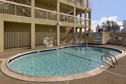 Red Roof Inn Stockton 2*