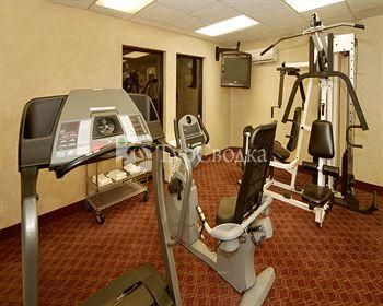 Comfort Inn & Suites at Stone Mountain 2*