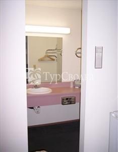 Sumner Motor Inn 4*