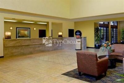 Embassy Suites Hotel Phoenix - Tempe 3*