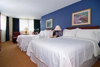 Sheraton Baltimore North Hotel 3*