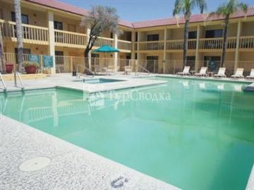 La Quinta Tucson East 2*