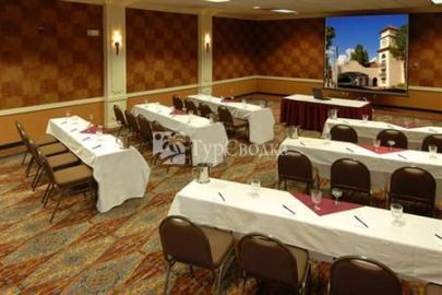Radisson Suites Hotel Tucson Airport 3*