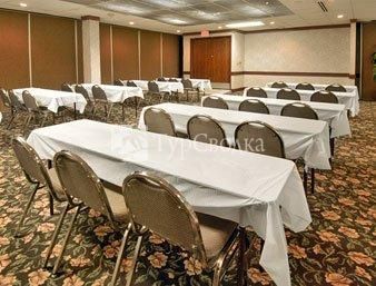 Days Inn Tulsa 2*