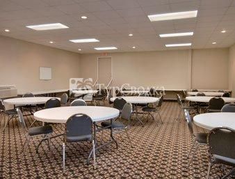 Days Inn Tulsa West 2*