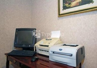 Quality Suites Tulsa 2*