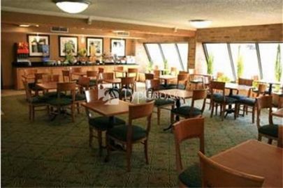 Tulsa Square Hotel 3*