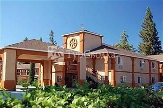 Travelodge Ukiah 3*