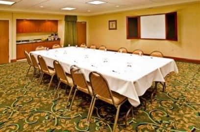 Holiday Inn Express Hotel & Suites Urbana-Champaign (U of I Area) 2*