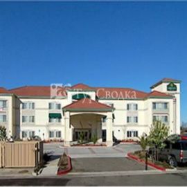 La Quinta Inn & Suites Visalia 3*