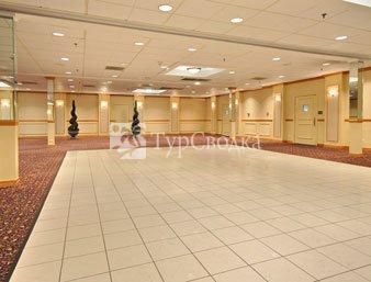 Ramada Waukegan Gurnee 2*