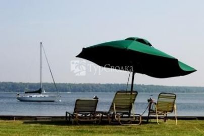 Lakeside Inn Resort 2*