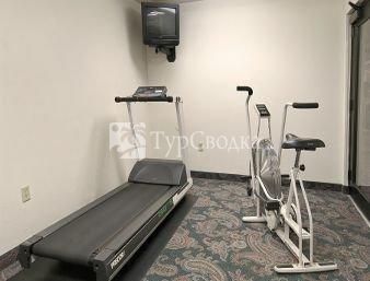 Days Inn Madison Northeast 2*