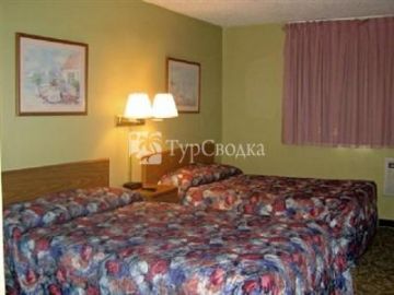 Super 8 Windsor/Madison Area 2*