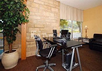 Quality Inn Winona 2*