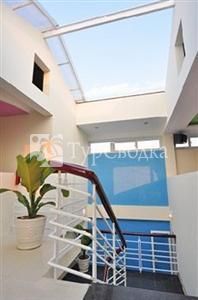 Canary Hue Hotel 2*