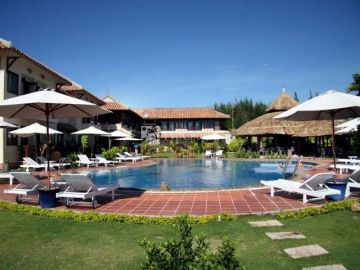 Hana Beach Resort and Spa Hotel 3*