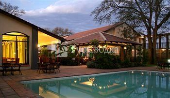 Protea Hotel Livingstone 3*